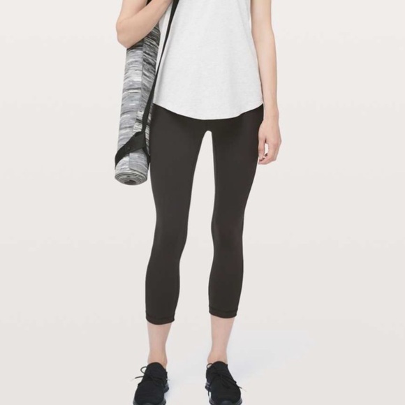 Lululemon Wunder Under Crop Leggings Black  Size 6. Compression Yoga Workout - Picture 4 of 11